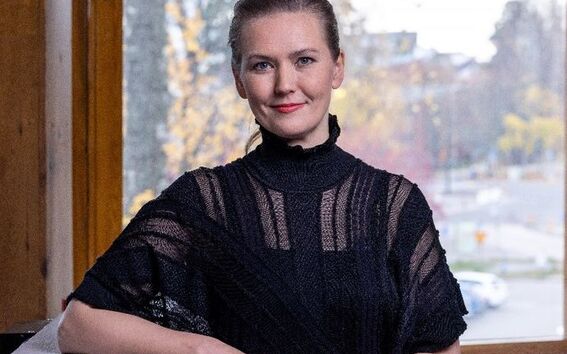 Professor Mari Lundström